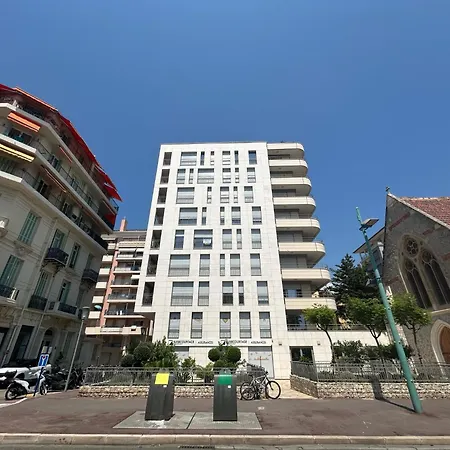 Appartement Neuf Et Equipe A Deux Pas De La Et Face Au Casino En Plein Centre