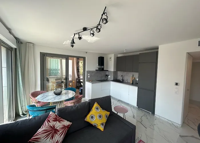 Apartamento Neuf Et équipé à Deux Pas De La Et Face Au Casino En Plein Centre