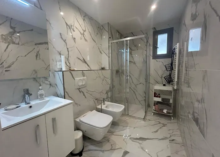 Neuf Et équipé à Deux Pas De La Et Face Au Casino En Plein Centre Apartamento