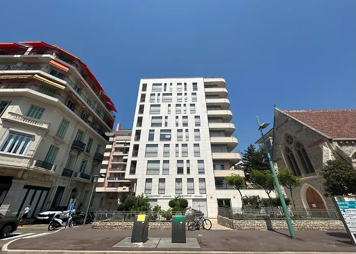 Apartmán Neuf Et Equipe A Deux Pas De La Et Face Au Casino En Plein Centre